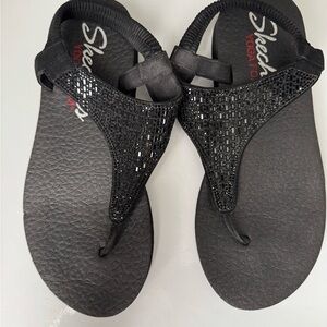 Skechers Black Rhinestone Yoga Foam Sandals Size 7